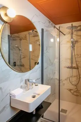 Superior Tek Büyük Yataklı Oda