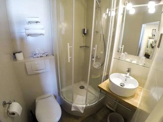 Comfort Tek Büyük Yataklı Oda, 1 Çift Kişilik veya 2 Tek Kişilik Yatak