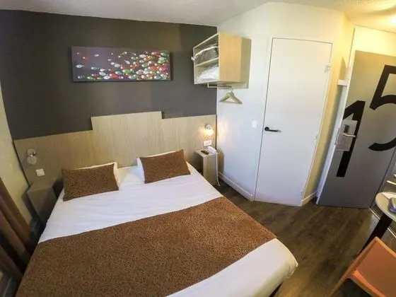 Standard Büyük Yataklı Tek Kişilik Oda