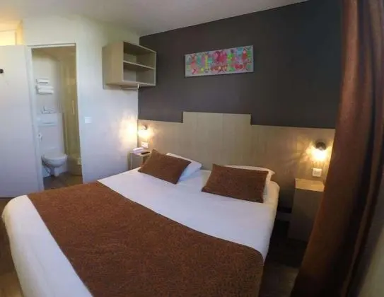 Standard Büyük Yataklı Tek Kişilik Oda