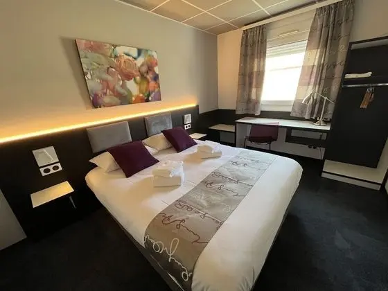 Comfort Tek Büyük Yataklı Oda