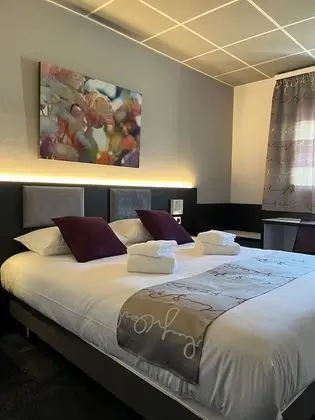 Comfort Tek Büyük Yataklı Oda