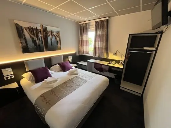 Comfort Tek Büyük Yataklı Oda