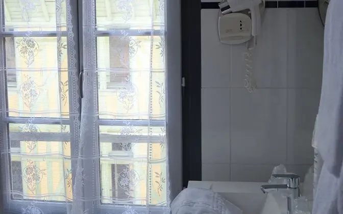 Comfort Tek Büyük Yataklı Oda (Hôtel)