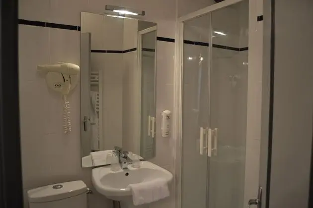 Standard İki Ayrı Yataklı Oda (Hôtel)