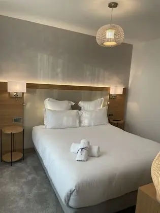 Comfort Tek Büyük Yataklı Oda