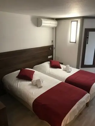 Standard Tek Büyük veya İki Ayrı Yataklı Oda