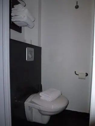 Standard Dört Kişilik Oda