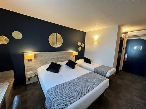 Comfort Tek Büyük Yataklı Oda