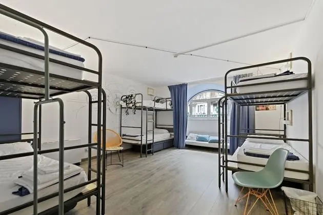 Ortak Ranzalı Oda, Sadece kadınlar için (4 people)