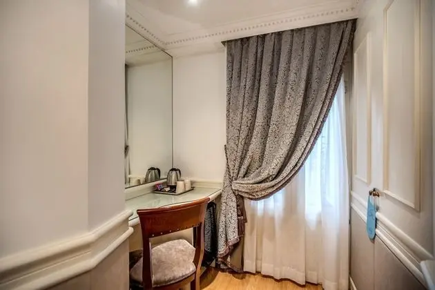 Basic Tek Büyük Yataklı Oda