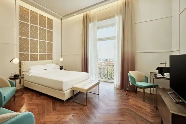 Deluxe Oda, 1 En Büyük (King) Boy Yatak, Deniz Manzaralı