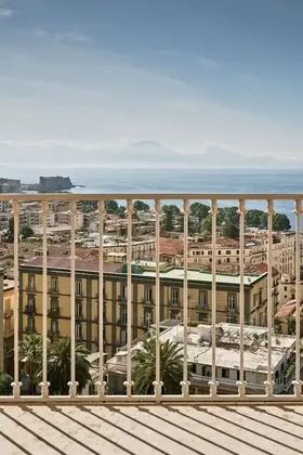 Deluxe Oda, 1 En Büyük (King) Boy Yatak, Deniz Manzaralı