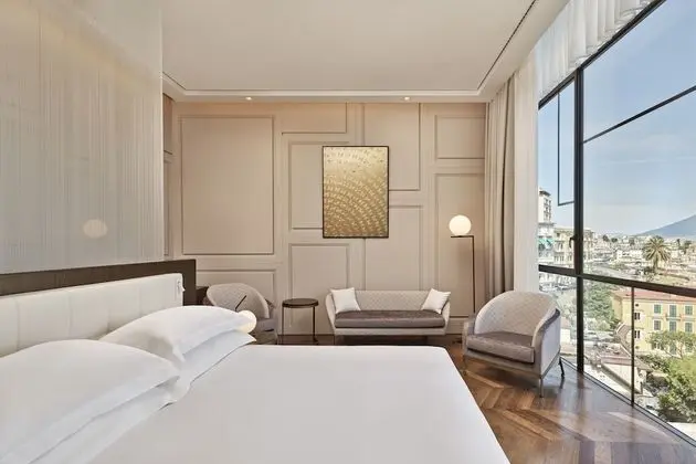 Junior Süit, 1 En Büyük (King) Boy Yatak, Deniz Manzaralı (Mbriana)