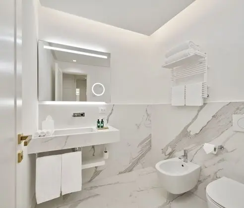 Junior Süit, 1 En Büyük (King) Boy Yatak, Deniz Manzaralı (Mbriana)