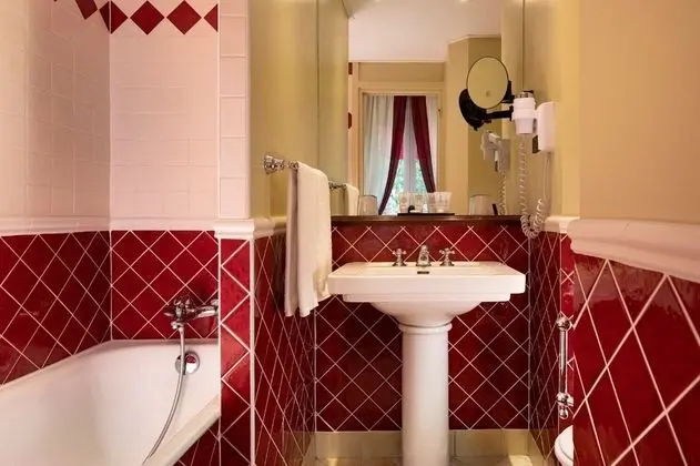 Deluxe Tek Büyük veya İki Ayrı Yataklı Oda, Balkon