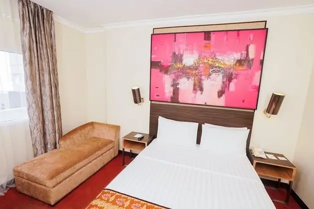 Deluxe Tek Büyük Yataklı Oda