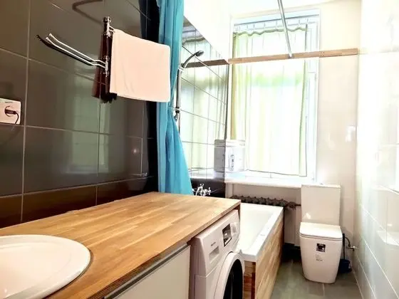 Standard Apart Daire, Şehir Manzaralı