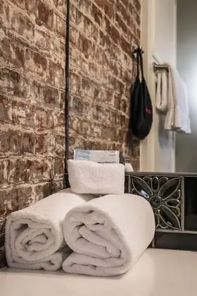 Comfort Oda, Özel Banyo (Room 01)