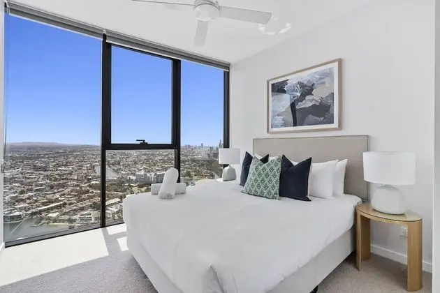 2 Bedroom High Floor (Level 40+)