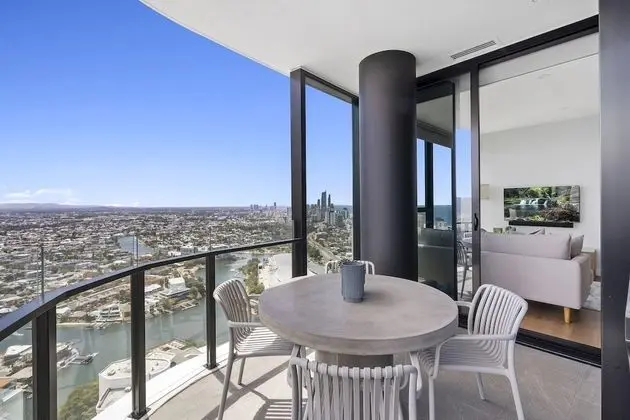 2 Bedroom High Floor (Level 40+)