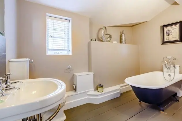 Executive Kır Evi, Banyolu/Duşlu, Bahçe Manzaralı (Luxury 2 bed Holiday Let)