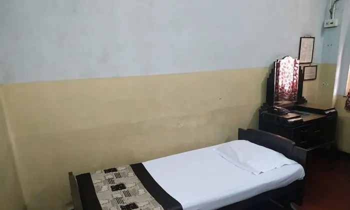 Standard AC Room