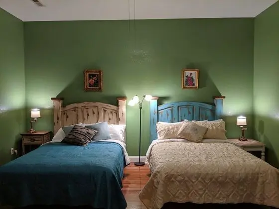 Ev (BROADWAY LOFT - SLEEPS 14+ - 3min to )