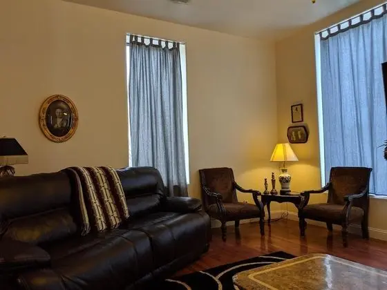 Ev (BROADWAY LOFT - SLEEPS 14+ - 3min to )