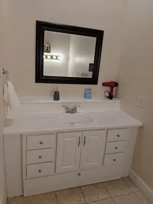 Ev (BROADWAY LOFT - SLEEPS 14+ - 3min to )