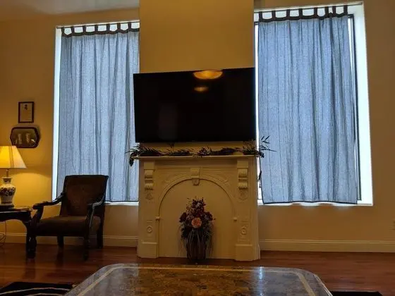Ev (BROADWAY LOFT - SLEEPS 14+ - 3min to )