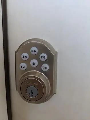 Ev (BROADWAY LOFT - SLEEPS 14+ - 3min to )