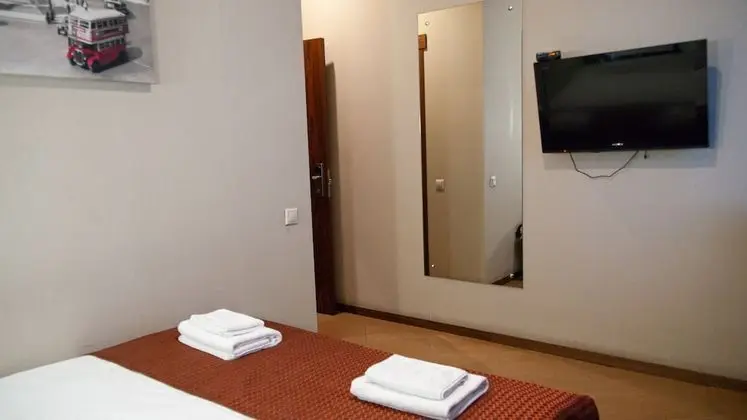 Standard Oda, 1 Büyük (Queen) Boy Yatak