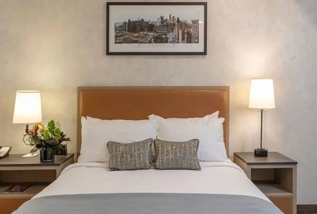Deluxe Room, 1 Queen Bed (Renovated)