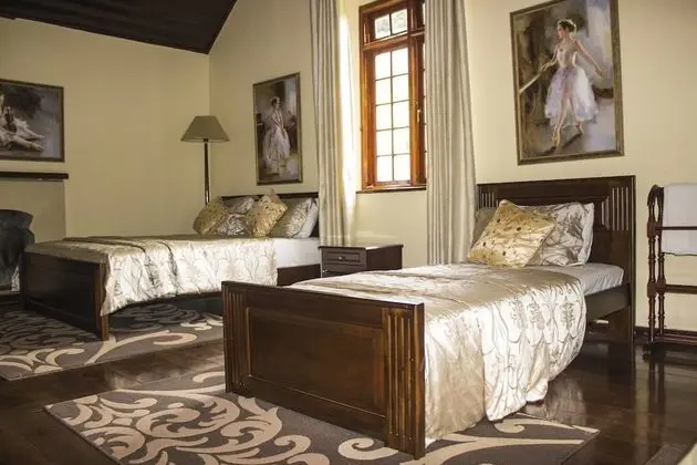 Bungalov (Bungalow, Hill View)