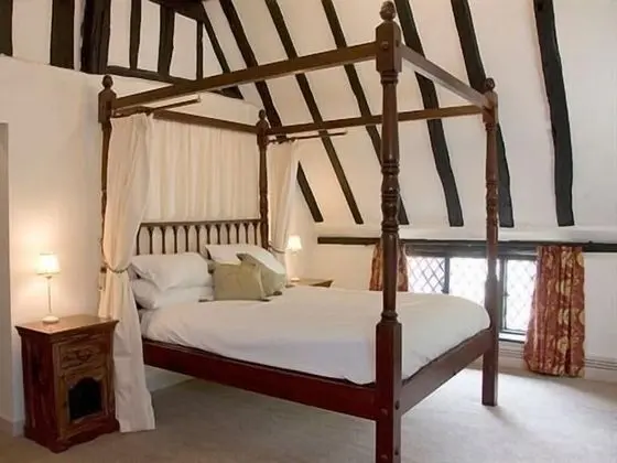 Tek Büyük Yataklı Oda, Banyolu/Duşlu (Four Poster)