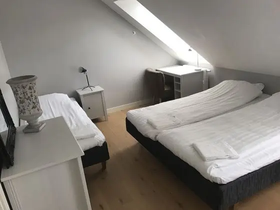 Dört Kişilik Oda, Ortak Banyo