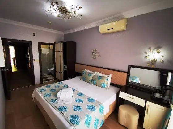 Standard Tek Büyük veya İki Ayrı Yataklı Oda