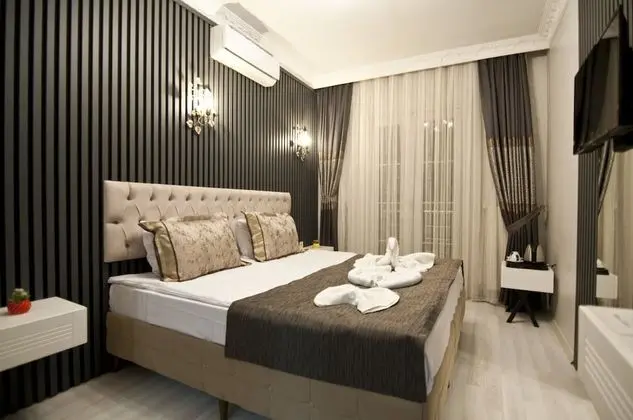 Standard Tek Büyük veya İki Ayrı Yataklı Oda