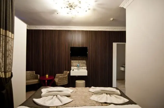 Standard Tek Büyük veya İki Ayrı Yataklı Oda