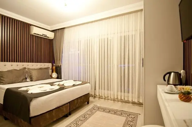 Standard Tek Büyük veya İki Ayrı Yataklı Oda