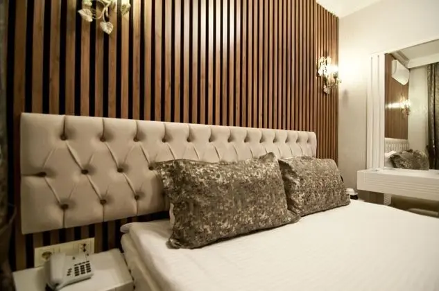 Standard Tek Büyük veya İki Ayrı Yataklı Oda