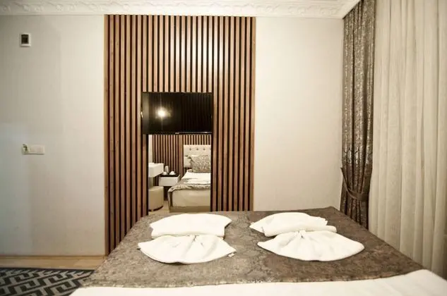 Standard Tek Büyük veya İki Ayrı Yataklı Oda