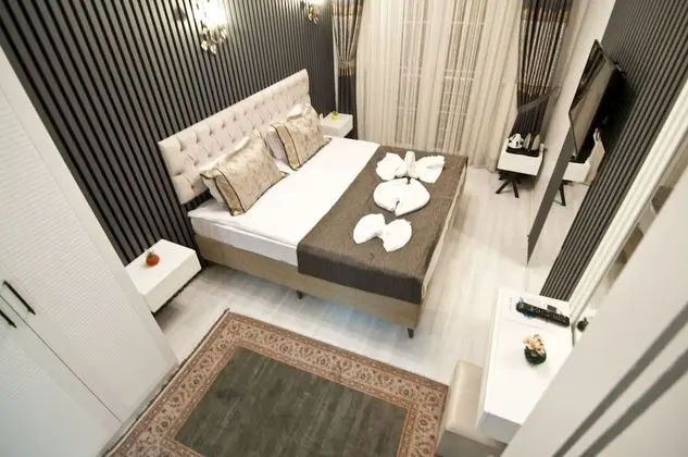 Standard Tek Büyük veya İki Ayrı Yataklı Oda