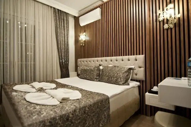 Standard Tek Büyük veya İki Ayrı Yataklı Oda