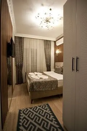 Standard Tek Büyük veya İki Ayrı Yataklı Oda