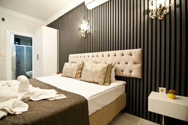 Standard Tek Büyük veya İki Ayrı Yataklı Oda