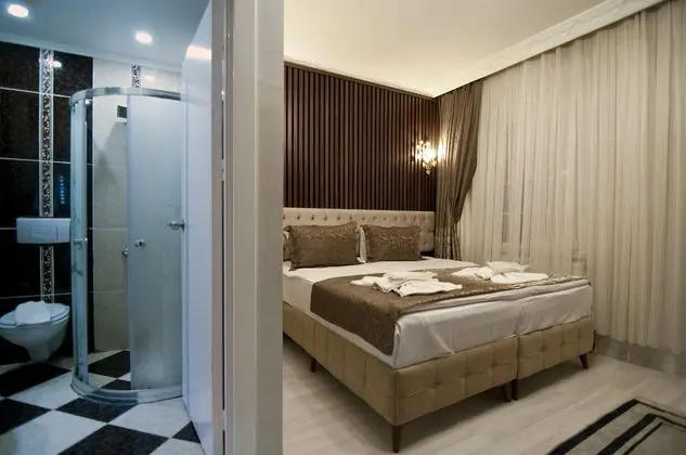 Standard Tek Büyük veya İki Ayrı Yataklı Oda