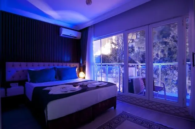 Standard Tek Büyük veya İki Ayrı Yataklı Oda