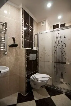 Standard Tek Büyük veya İki Ayrı Yataklı Oda